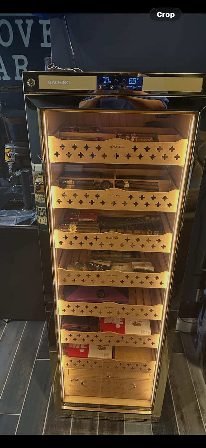 Customer photo review of Raching MON3800A Electric Humidor | Holds 1,500 Cigars