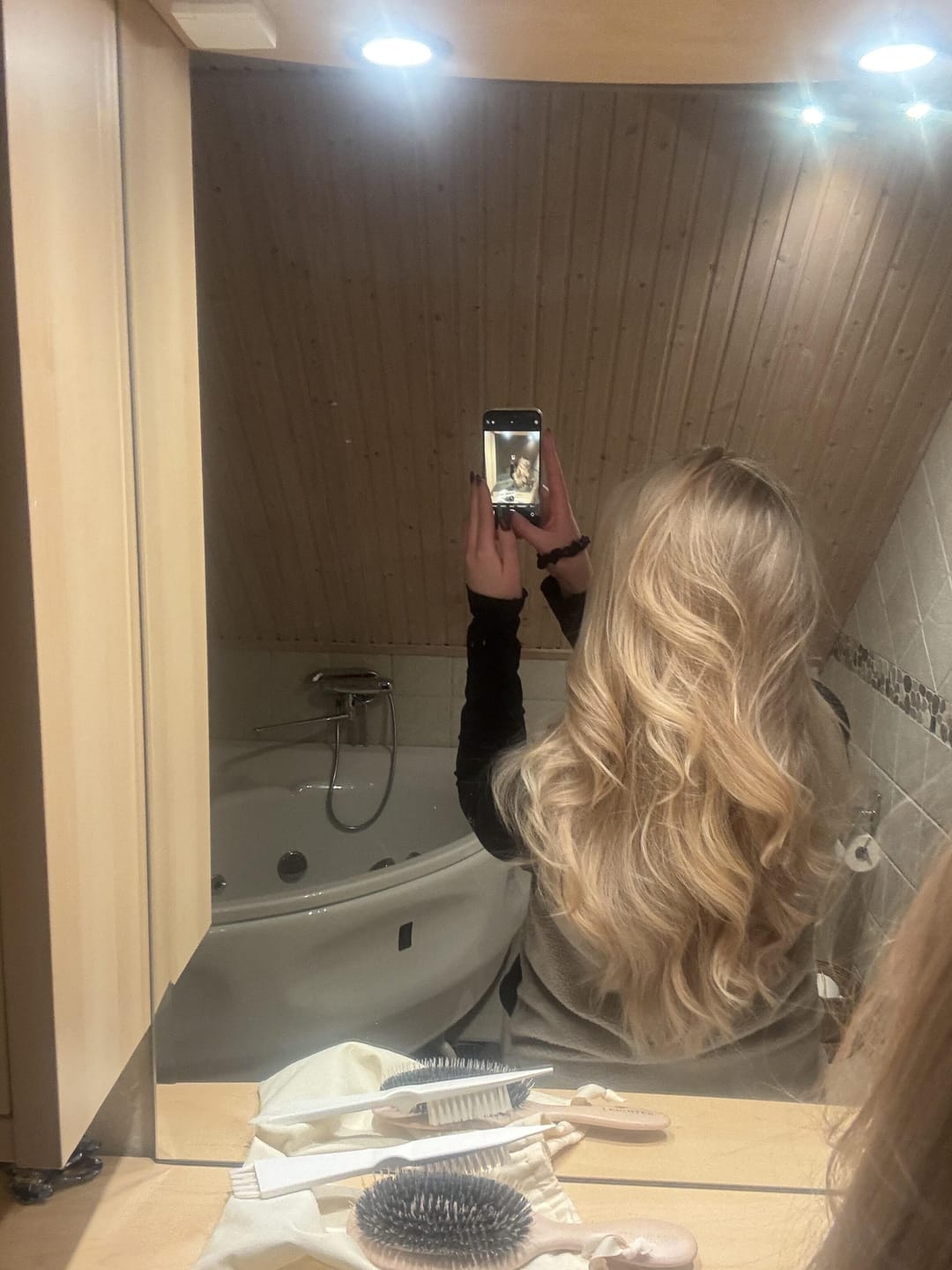 Customer photo review of Wild Boar Hair Brush with Cleaning Tool