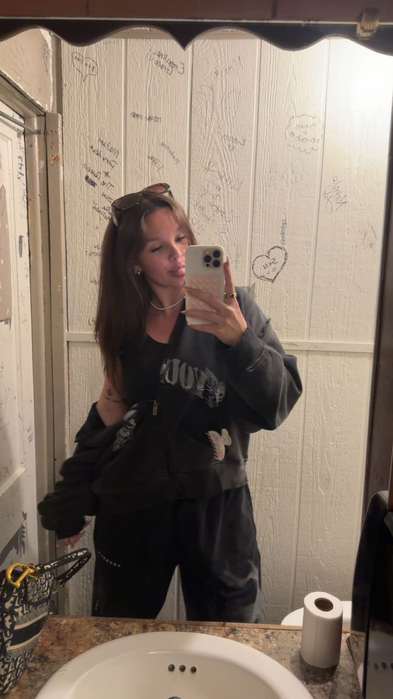 Customer photo review of 5222 - Ghost Zip-ups