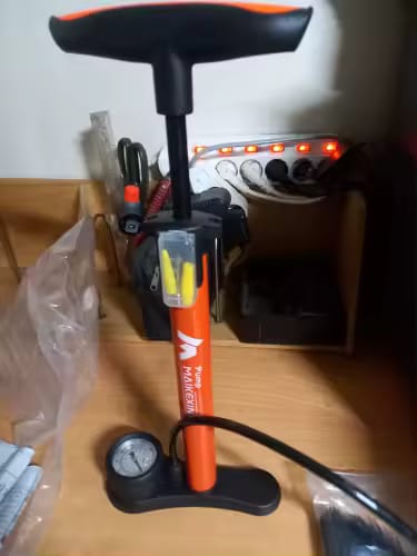 Customer photo review of 11 bar Tragbare Pumpe mit Manometer & 3-in-1-Ventilaufsatz