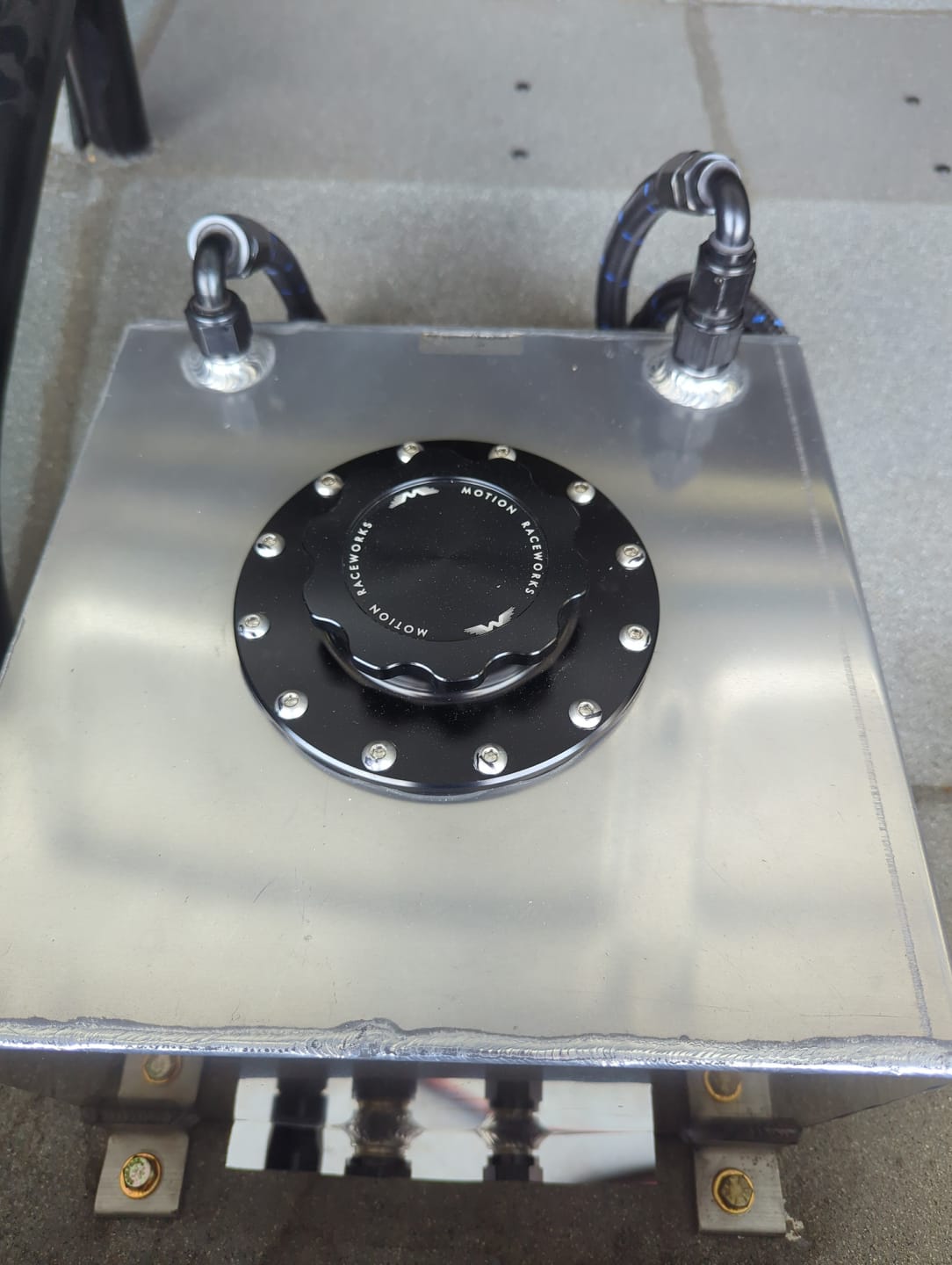 Customer photo review of Motion Billet Fuel Cap (Screw on) 12 bolt w/ Seal and Hardware 27-150