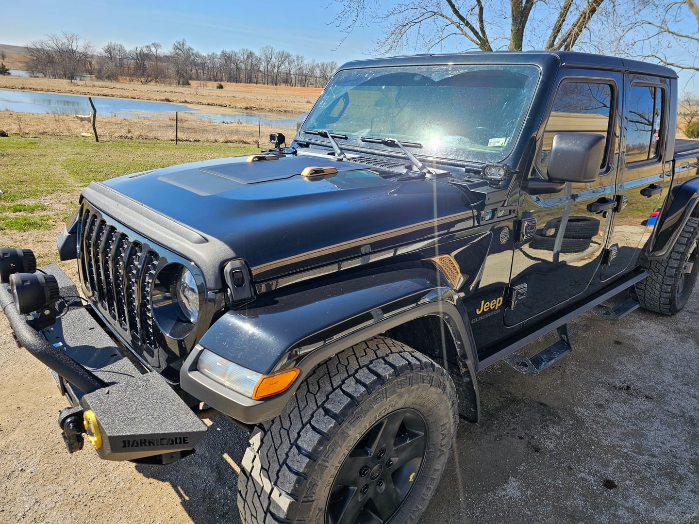 Customer photo review of Side Vents Color Matched for Jeep JL JT Rubicon