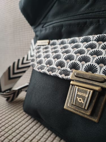 Customer photo review of Riñonera "Special Japanese Waves" + Bolsillo trasero · Impermeable · Pieza Exclusiva Núm. 18625