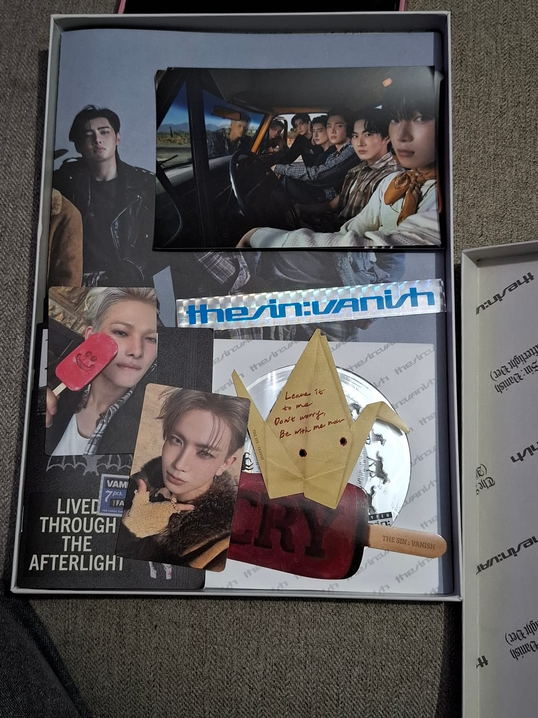 Customer photo review of ENHYPEN - THE SIN : VANISH 7TH MINI ALBUM STANDARD RANDOM