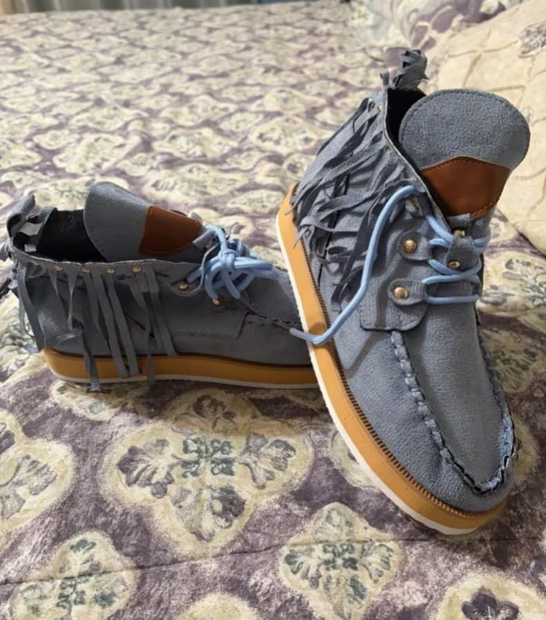 Customer photo review of Last Day 50% OFF-Women's Chelsea Ankle Boots