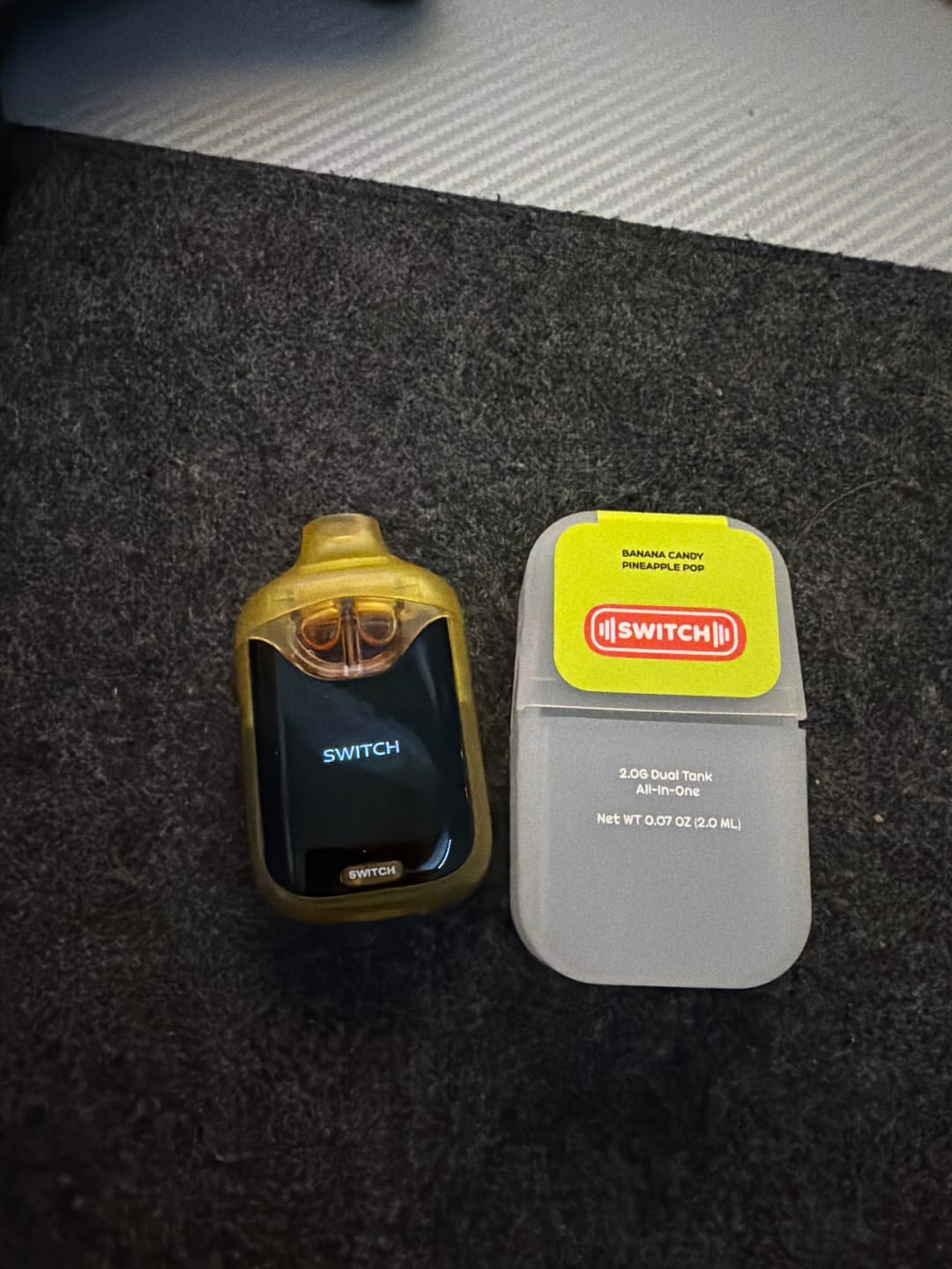 Customer photo review of Switch - 2G Banana Candy/Pineapple Pop