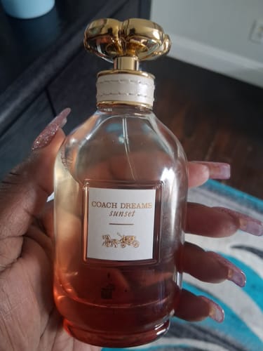 Customer photo review of Coach Dreams Sunset Eau De Parfum for Women  (1.3 oz / 2.0 oz / 3.0 oz / 5.0 oz)
