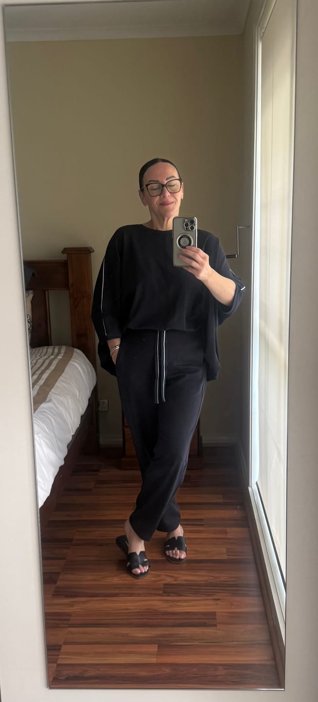 Customer photo review of OVERSIZED 3/4 STRIPE SLEEVE TEE