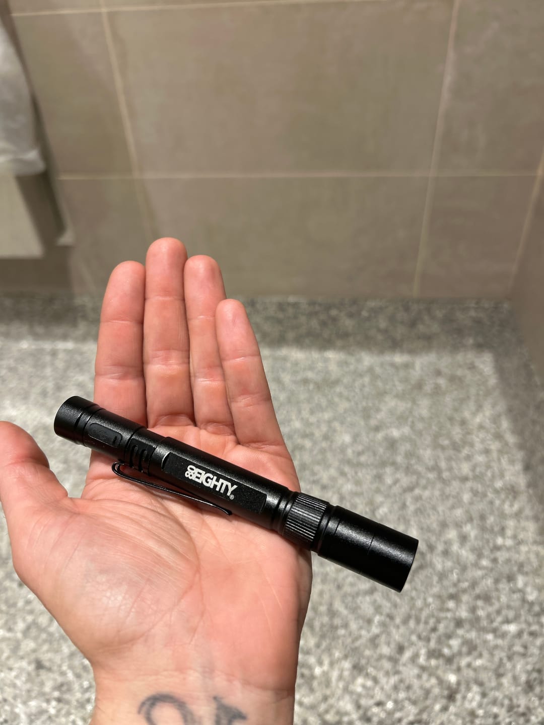Customer photo review of 80Eighty® Pocket Flashlight