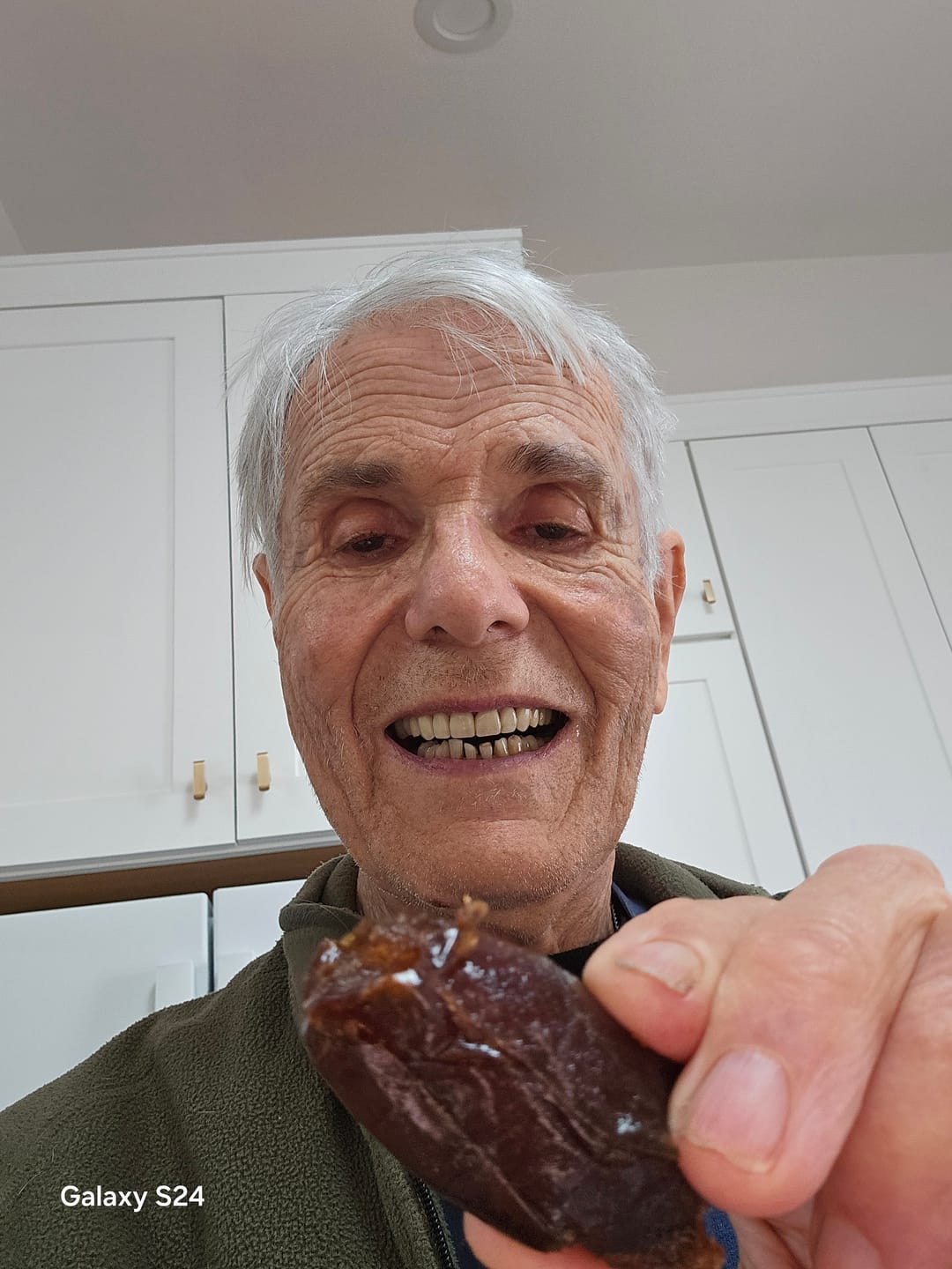 Customer photo review of Organic Rutab Medjool Dates Box