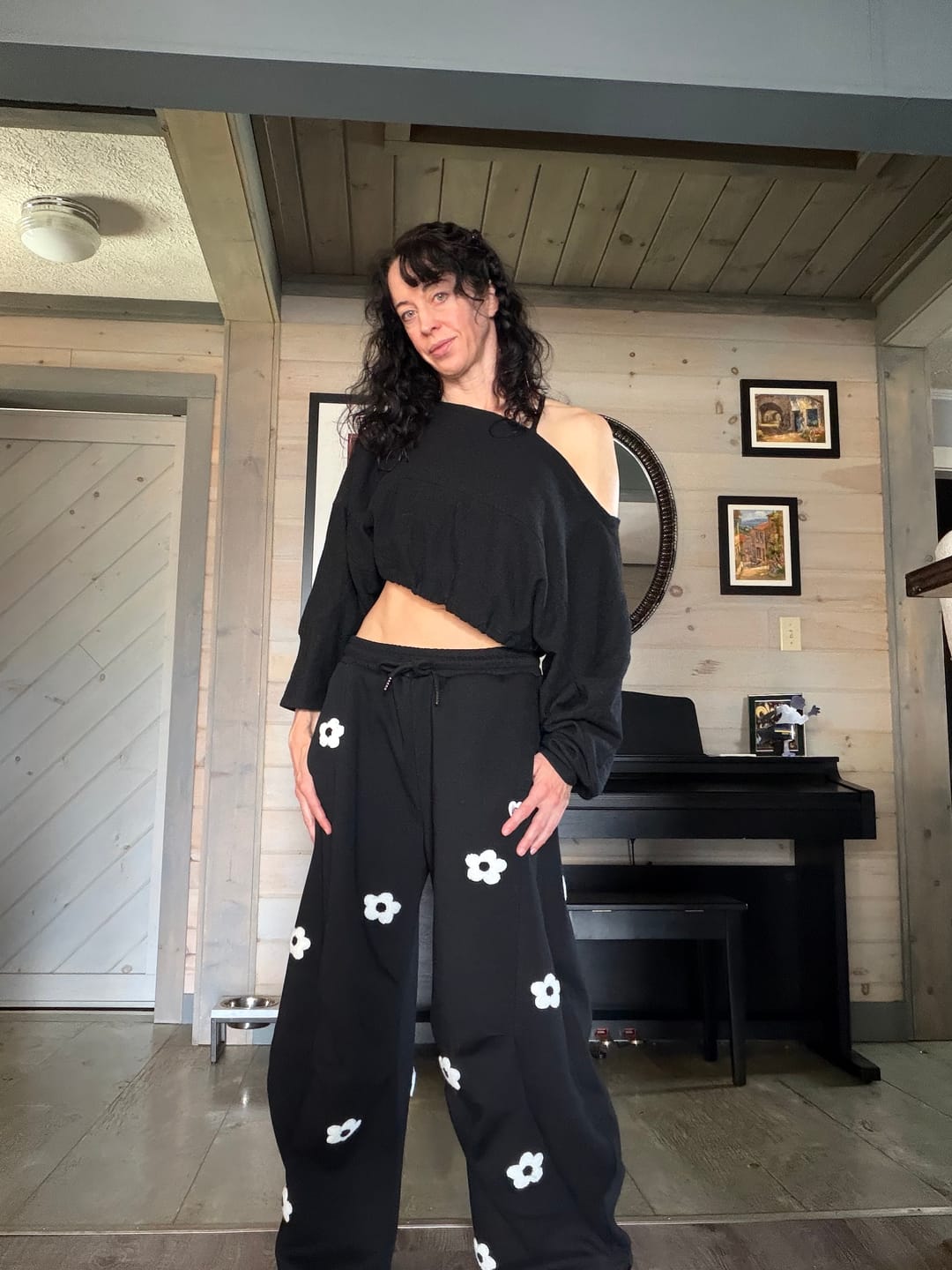 Customer photo review of Aelfric Eden Floral Embroidery Baggy Barrel Sweatpants