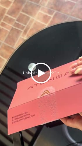 Customer video review of LIP OIL