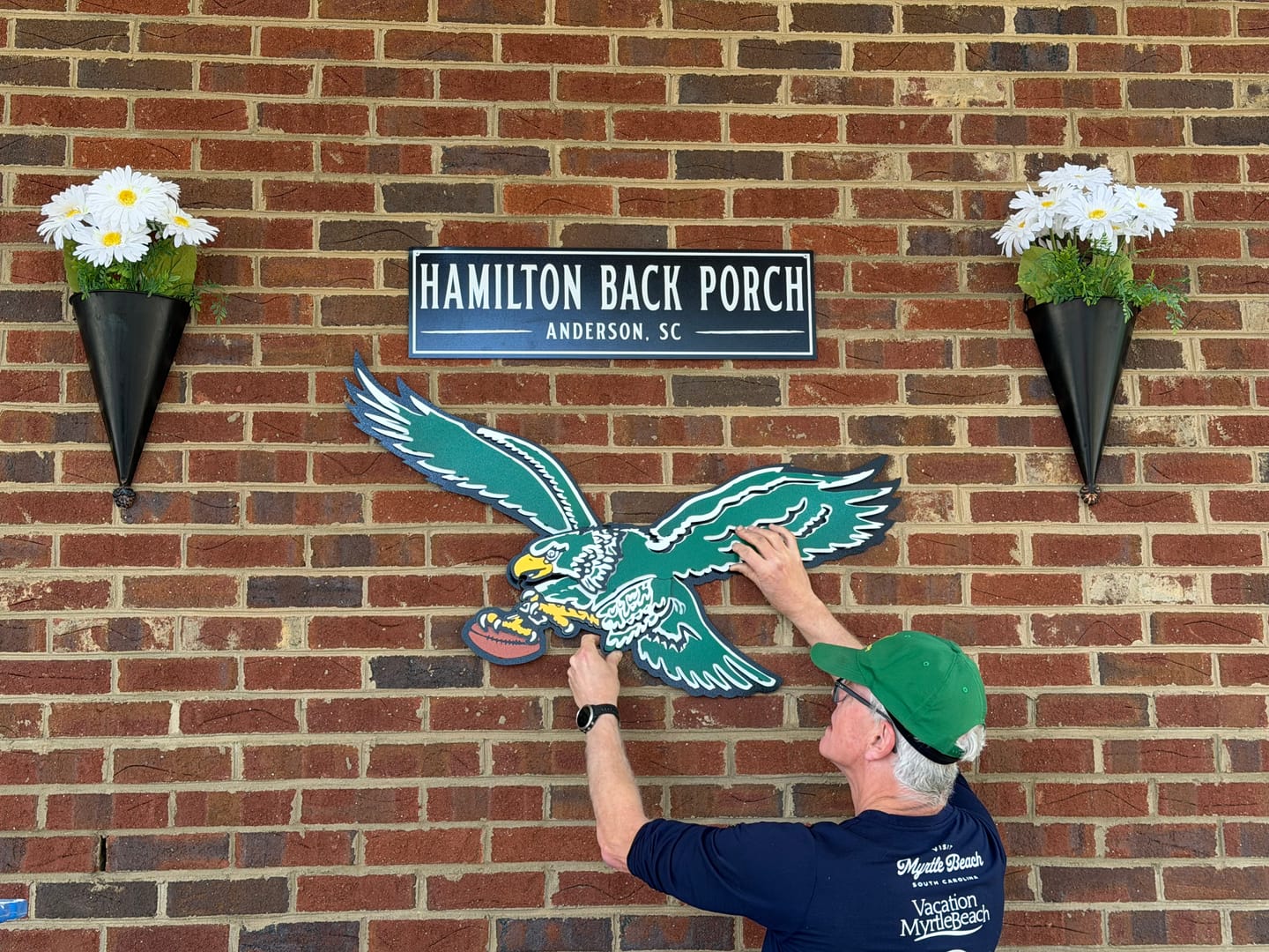 Customer photo review of Philadelphia Eagles "1987" Throwback 3D Vintage Metal Wall Art