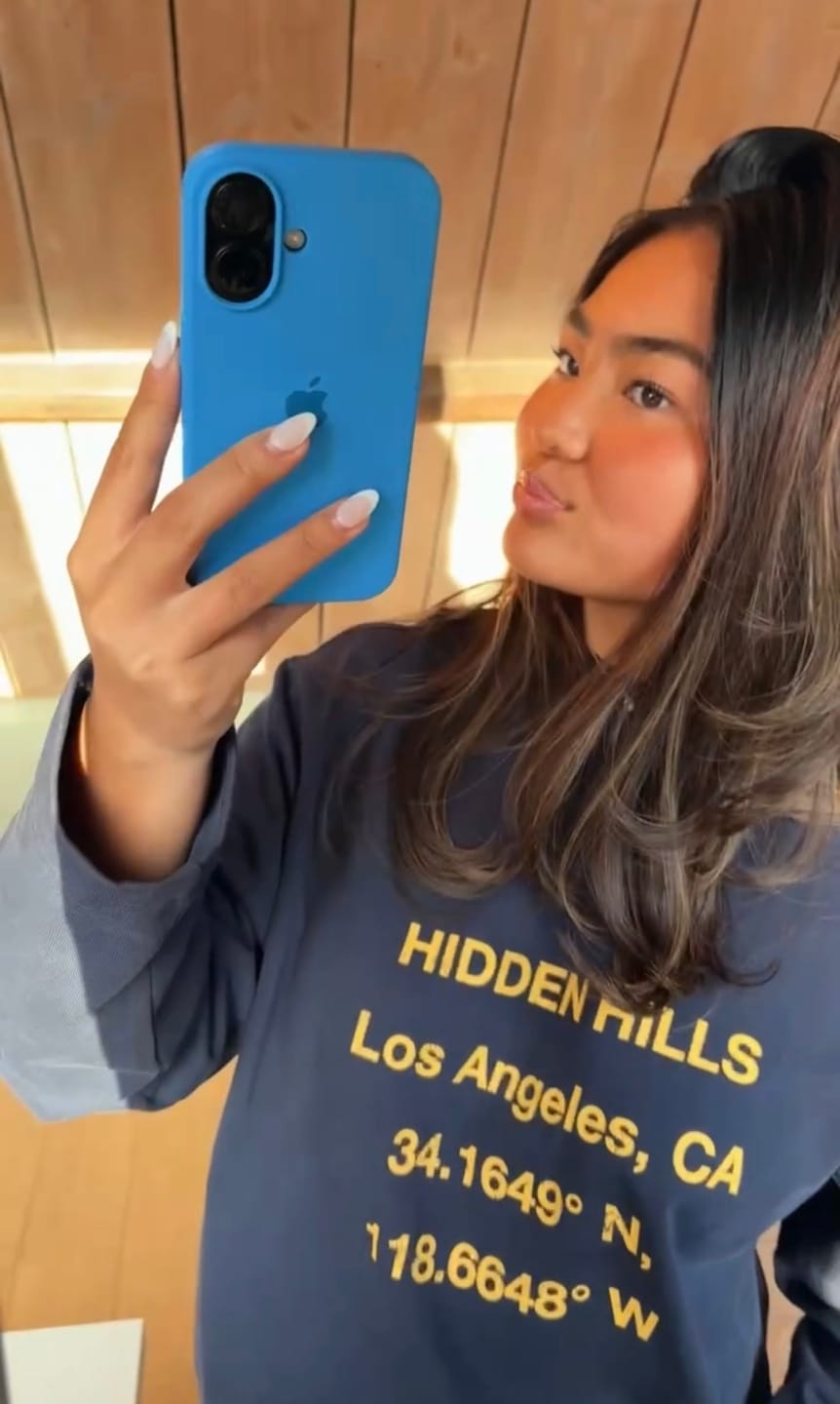 Customer photo review of VINTAGE LOGO LONGSLEEVE T-SHIRT AMBER/NAVY