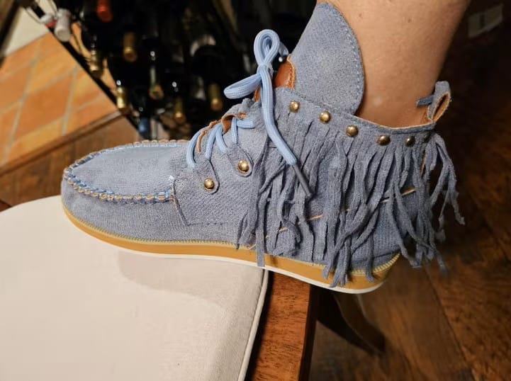 Customer photo review of Last Day 50% OFF-Women's Chelsea Ankle Boots