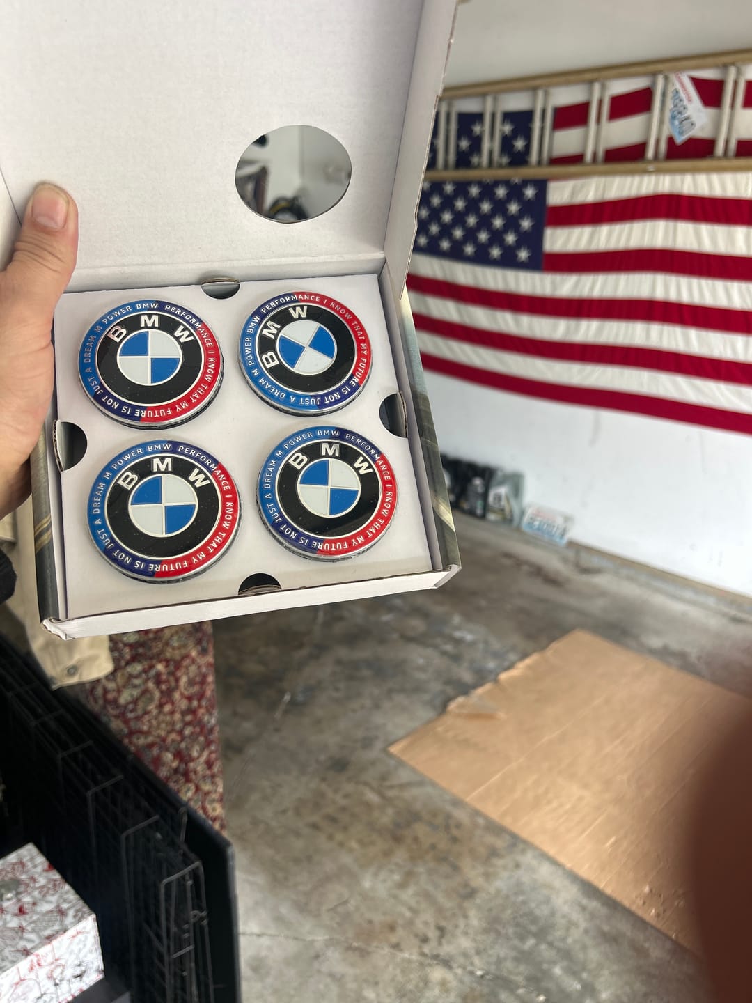 Customer photo review of BMW FLOATING WHEEL CENTRE CAP SET