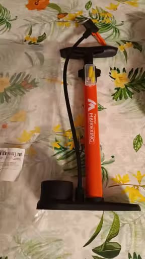 Customer photo review of 11 bar Tragbare Pumpe mit Manometer & 3-in-1-Ventilaufsatz