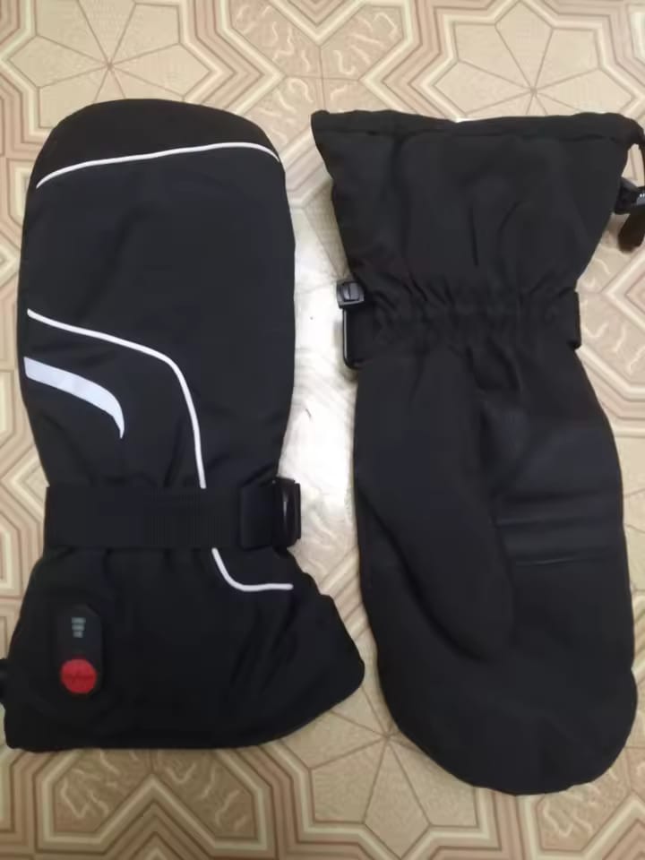 Customer photo review of Wiederaufladbare Wasserdichte Elektrisch Beheizte Winterfäustlinge