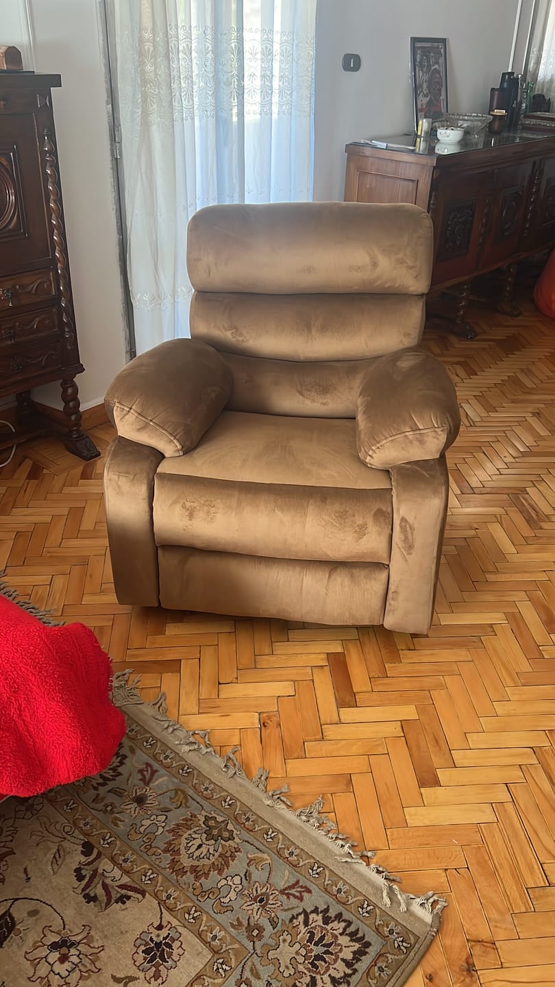Customer photo review of Razy- Lazy Boy Chair