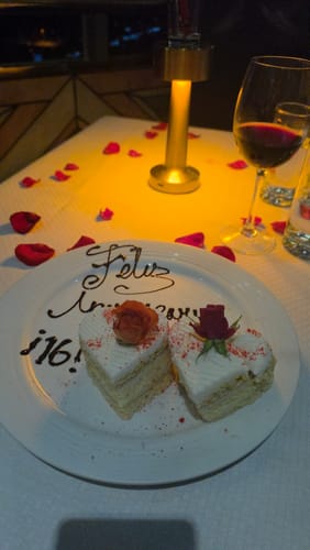 Customer photo review of Cena Romántica