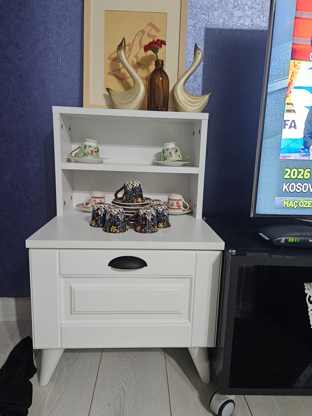 Customer photo review of Rani BD105 Komodin 2 Raflı Membran Çekmeceli Komodin Beyaz