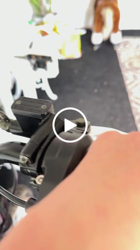 Customer video review of Tuttio Soleil 01 Plug & Play Surron Throttle