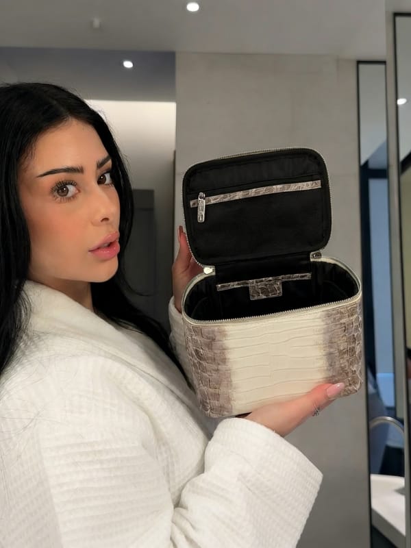 Customer photo review of Croc Vanity Case Himalayan