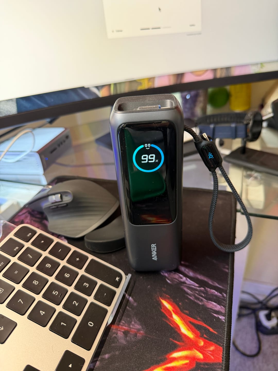 Customer photo review of Anker Power Bank 25000mAh 165W con Cables USB-C Retráctiles – Carga Rápida PD 100W