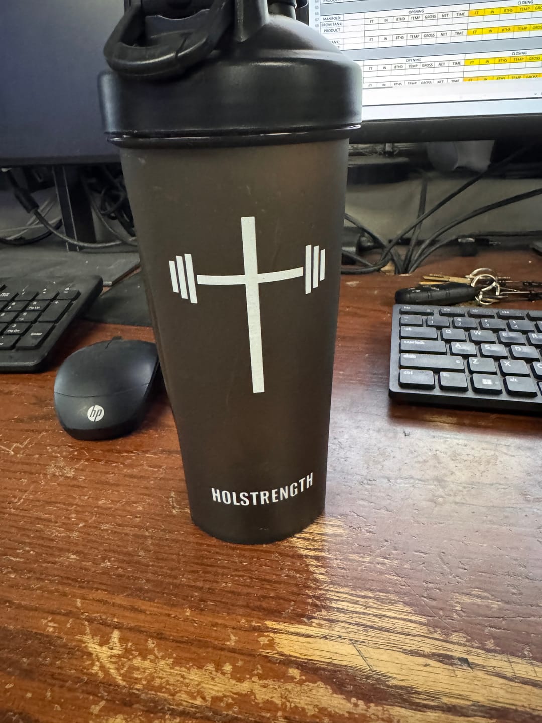 Customer photo review of HolStrength Blender Bottle