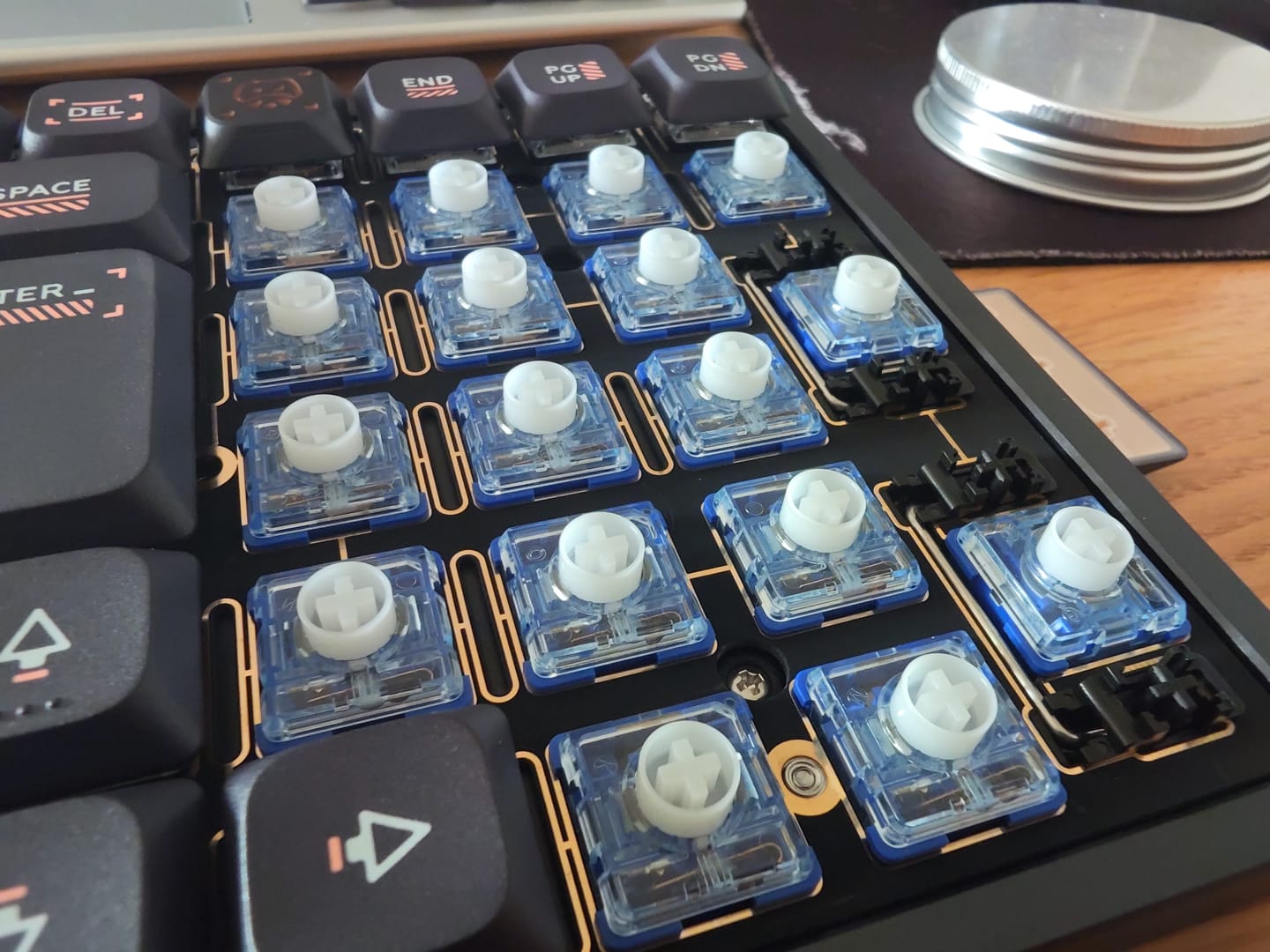 Customer photo review of IQUNIX Magi75/96 Aluminum Low Profile Mechanical Keyboard