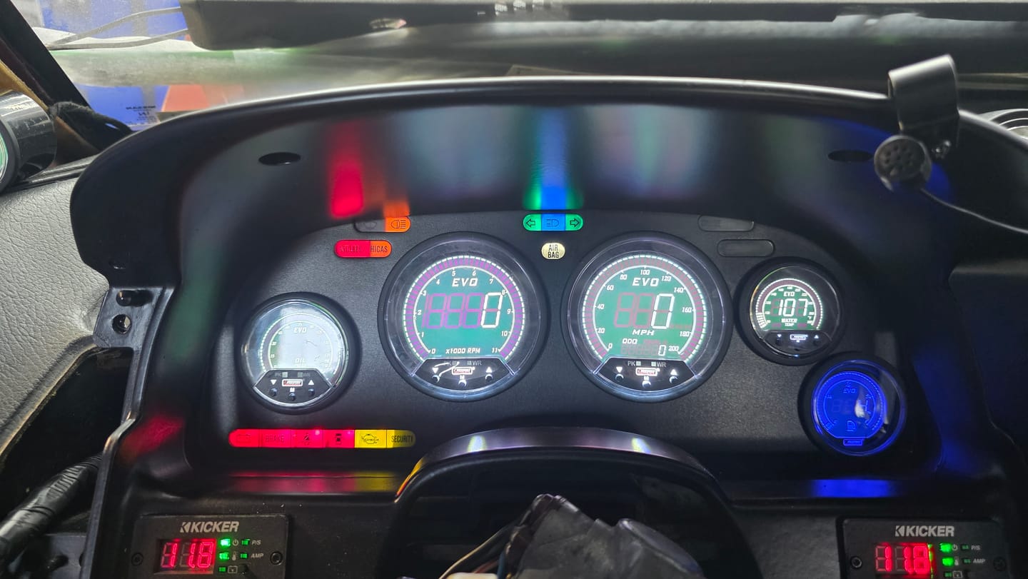 Customer photo review of Nissan 300ZX (Z32) Dash Cluster Mount
