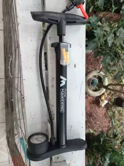 Customer photo review of 11 bar Tragbare Pumpe mit Manometer & 3-in-1-Ventilaufsatz