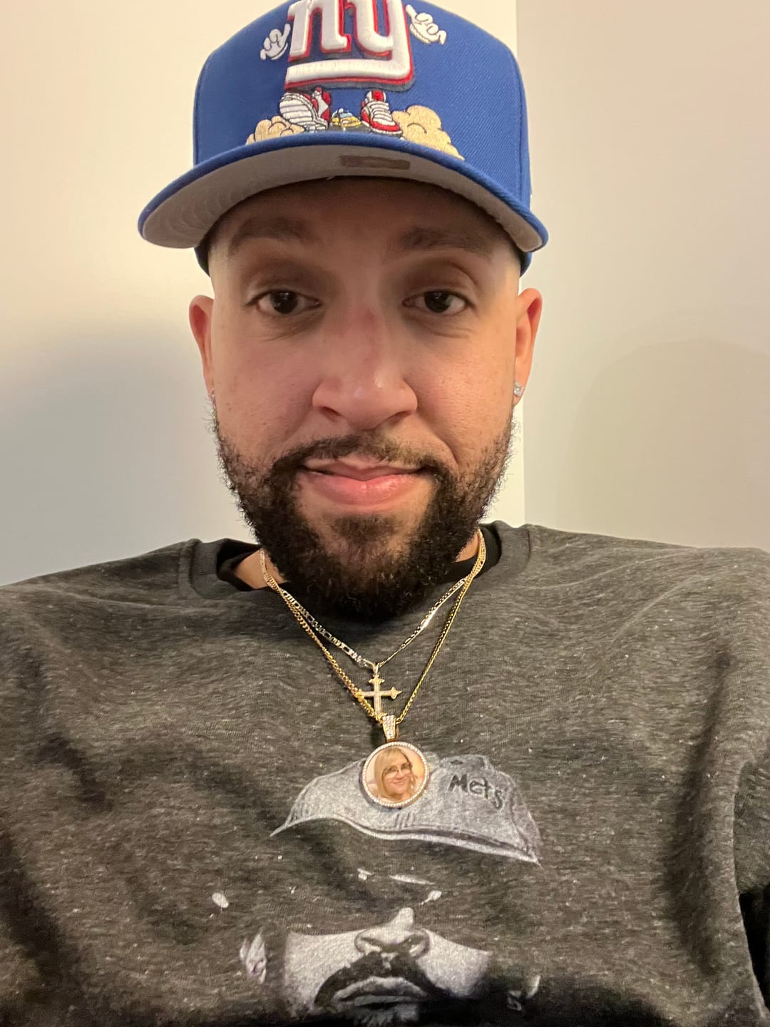 Customer photo review of Iced Heart Photo Pendant w/ Engrave