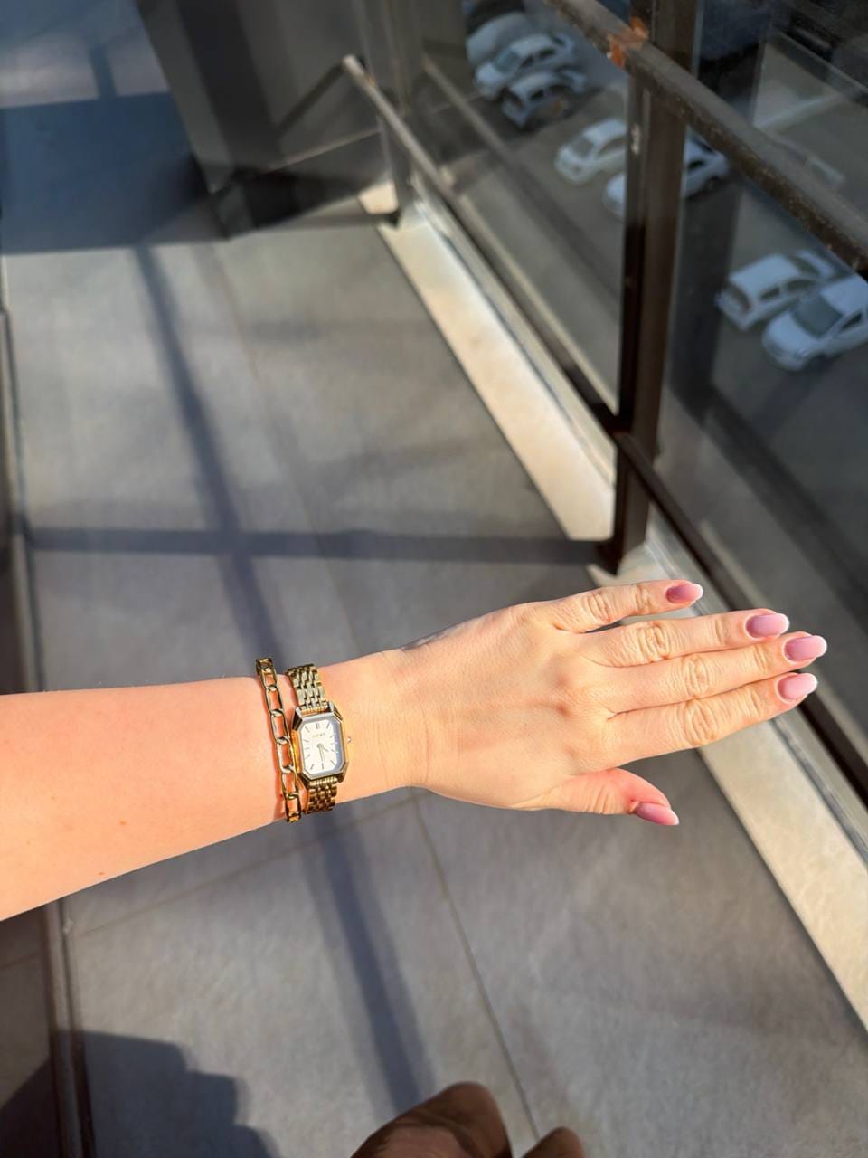 Customer photo review of Isabell Petite Gold
