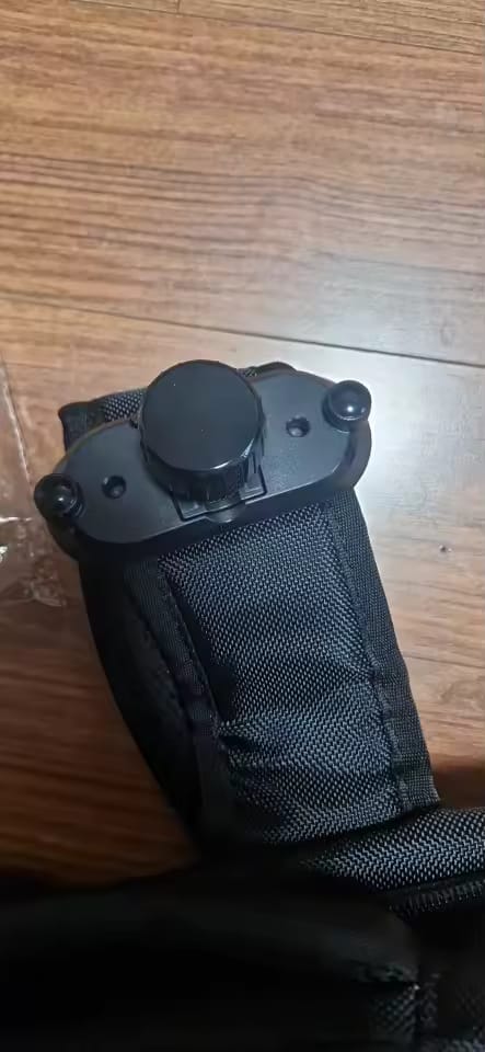 Customer photo review of Freihändiger Rucksack-Regenschirmhalter Clip