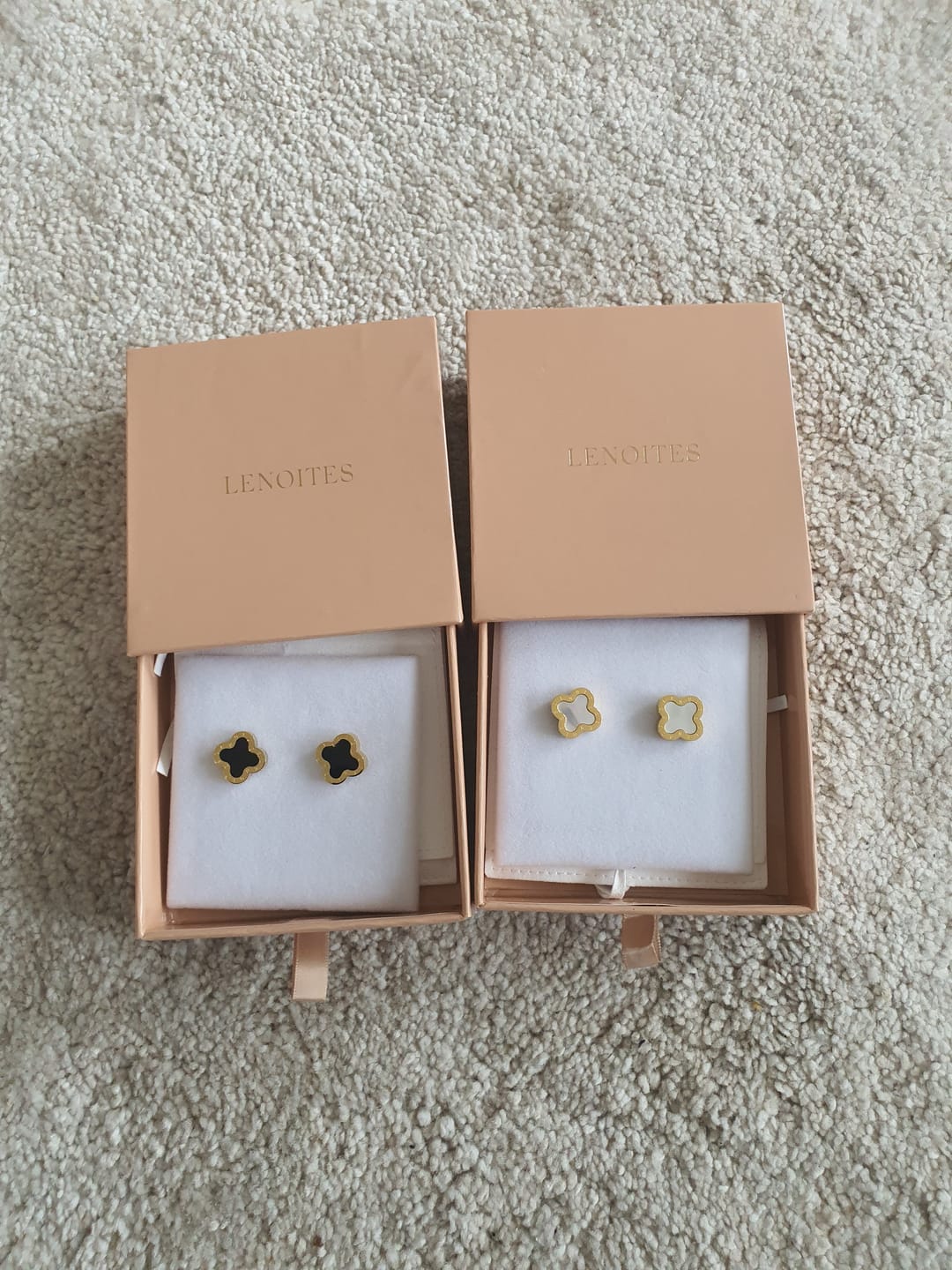 Customer photo review of Four-Leaf Clover Earrings Mini