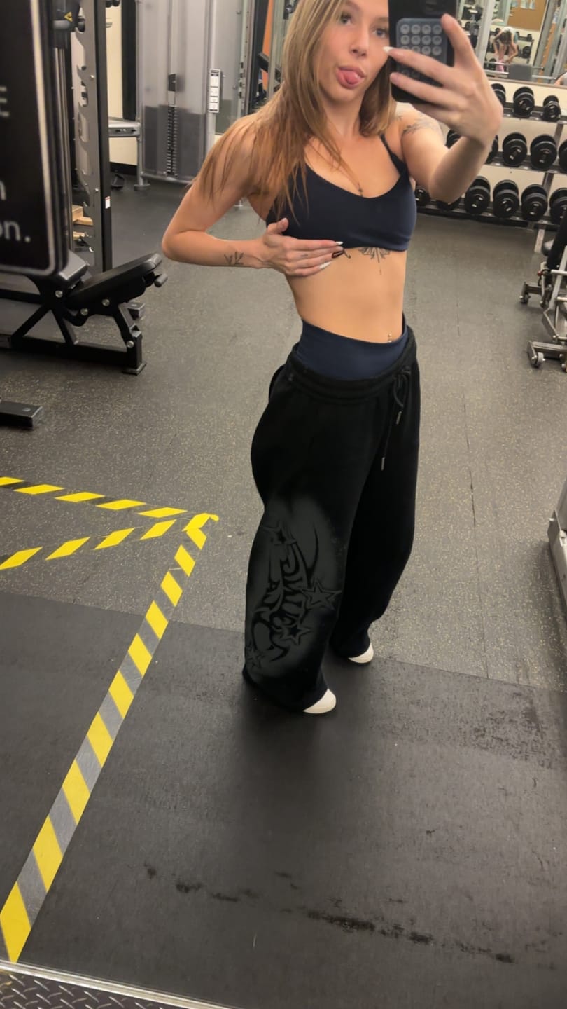 Customer photo review of W281 Flashback Joggers