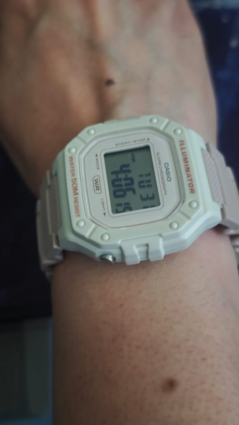 Customer photo review of Reloj Casio Vintage W-218HC-4A2VDF Rosado Suave
