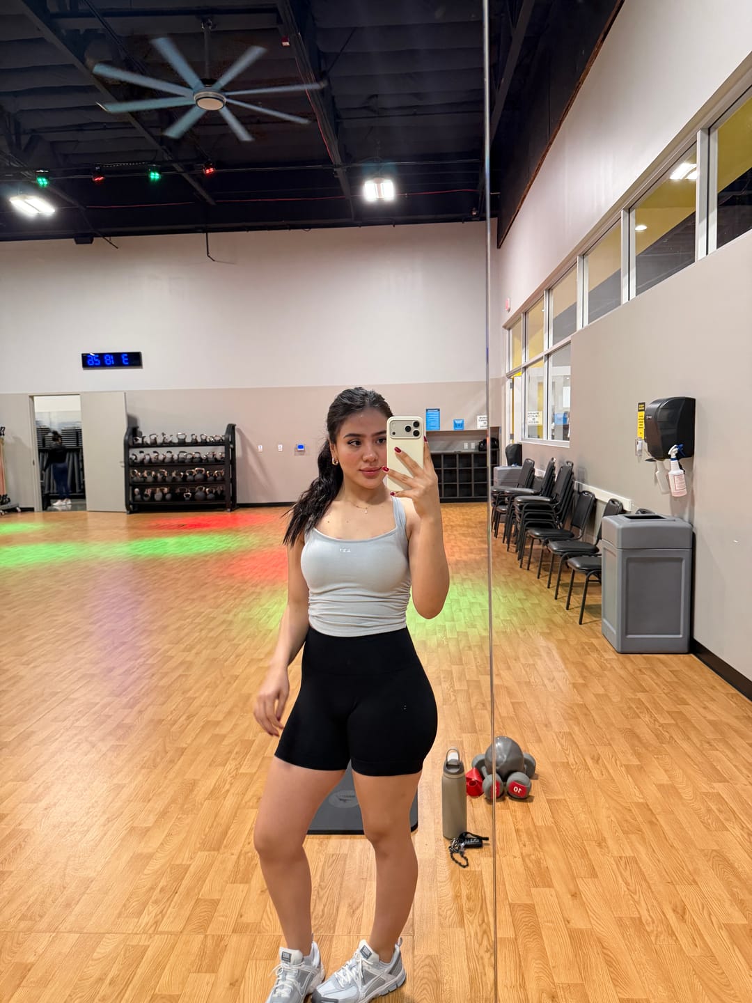 Customer photo review of The Sculpt Tank / Heather-Grey