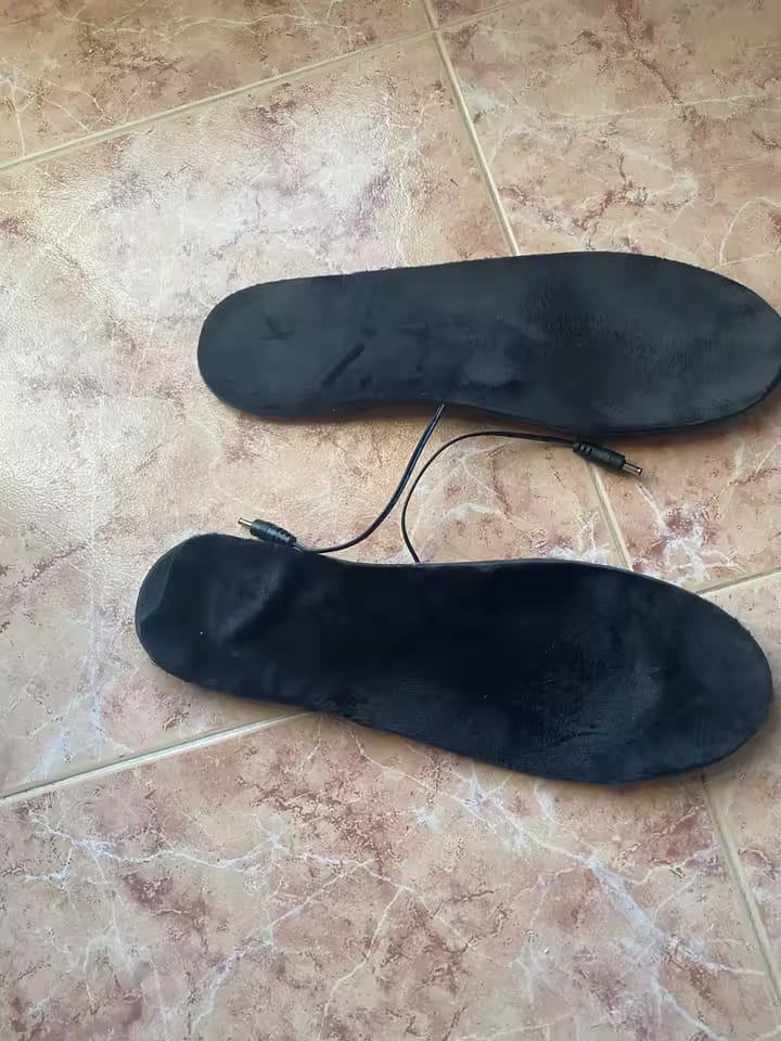 Customer photo review of USB Elektrisch Beheizte Schuheinlegesohlen