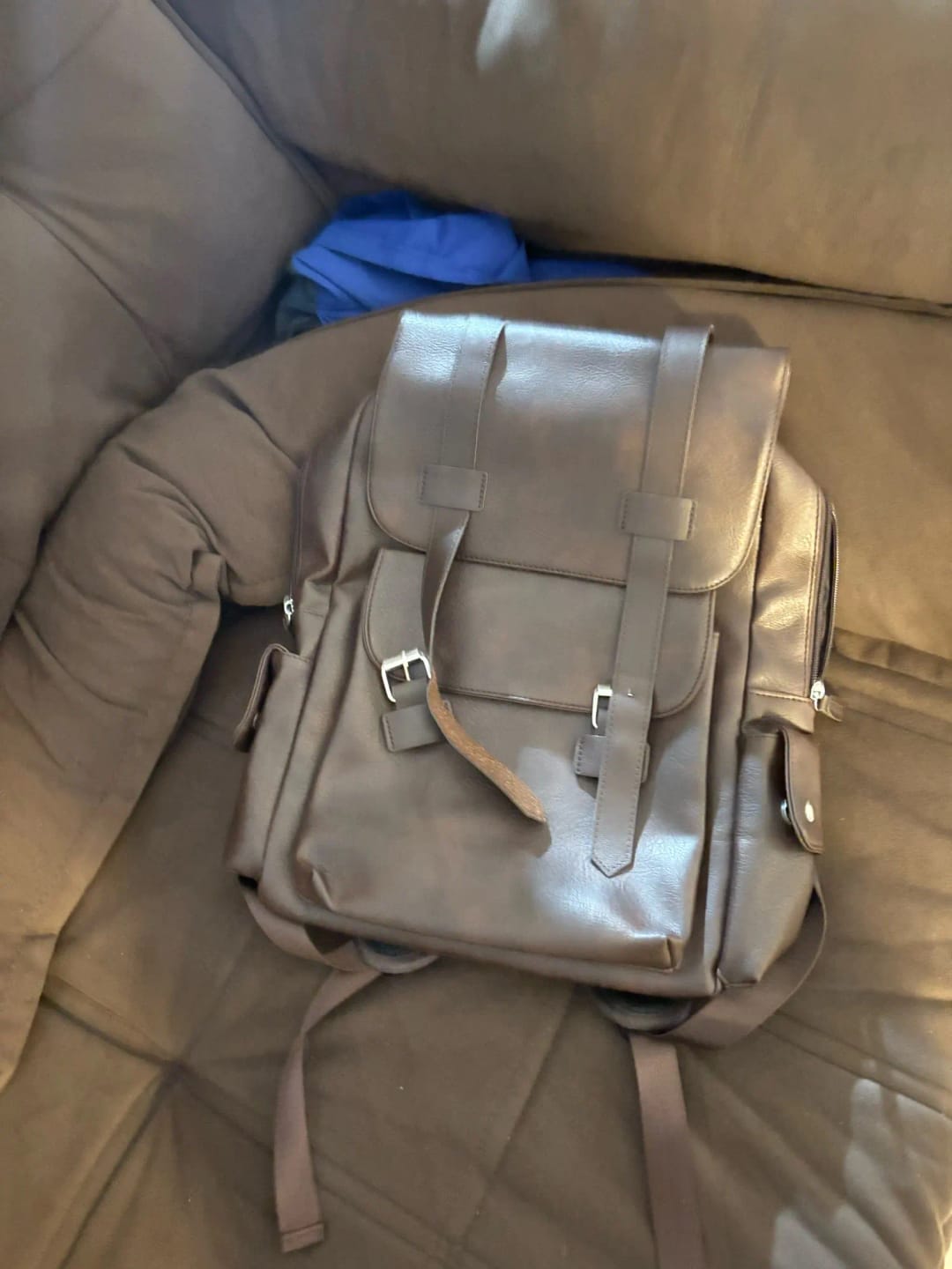 Customer photo review of Mochila Carteiro Vintage