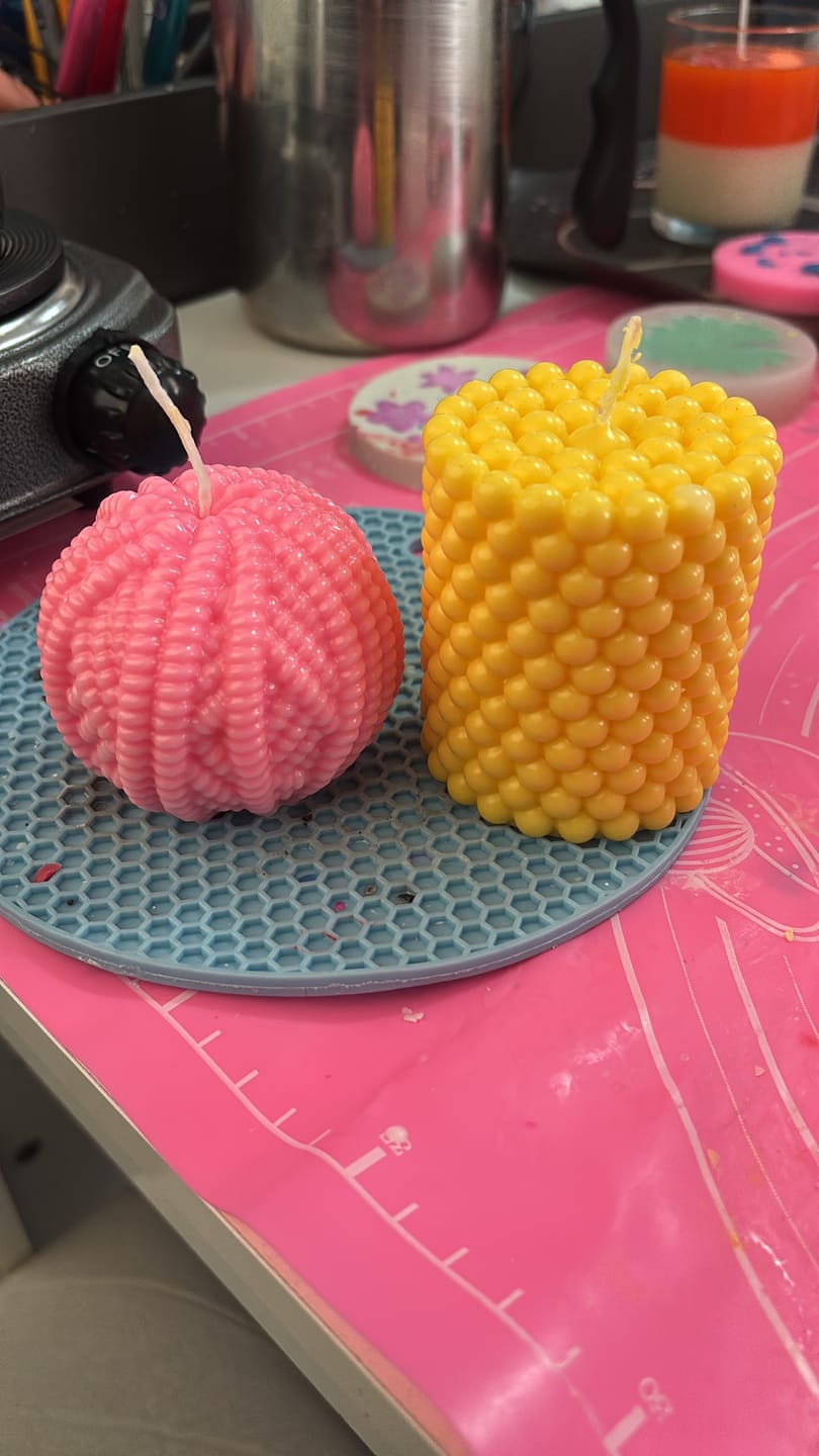 Customer photo review of ✨ Cera Premium Lista para MOLDE – Ideal para Velas de molde ,Waxmelts y figuras decorativas