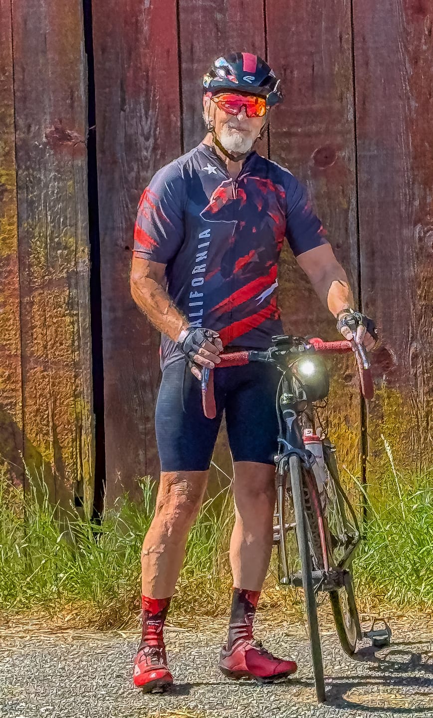 Customer photo review of Men’s California Grizzly Spirit Regular Fit Cycling Kit