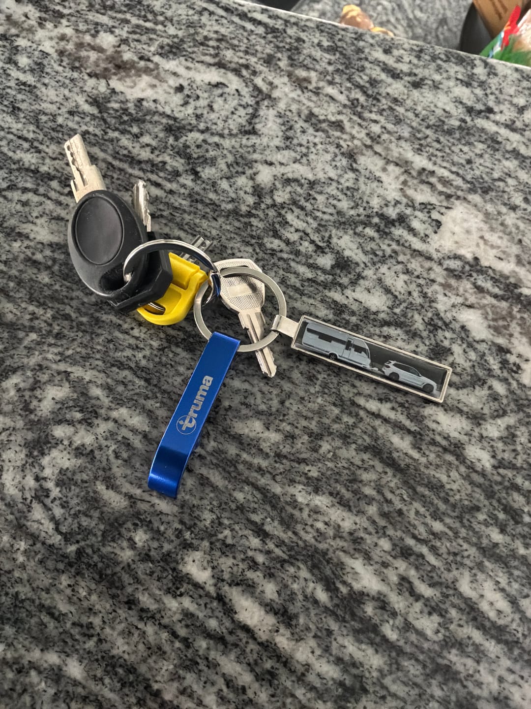 Customer photo review of Österreich Kennzeichen Schlüsselanhänger Mini Nummernschild Metall