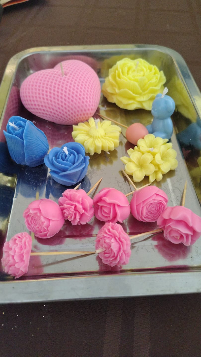 Customer photo review of ✨ Cera Premium Lista para MOLDE – Ideal para Velas de molde ,Waxmelts y figuras decorativas