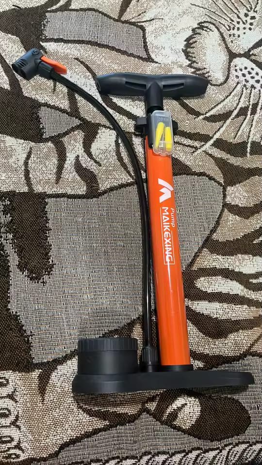 Customer photo review of 11 bar Tragbare Pumpe mit Manometer & 3-in-1-Ventilaufsatz