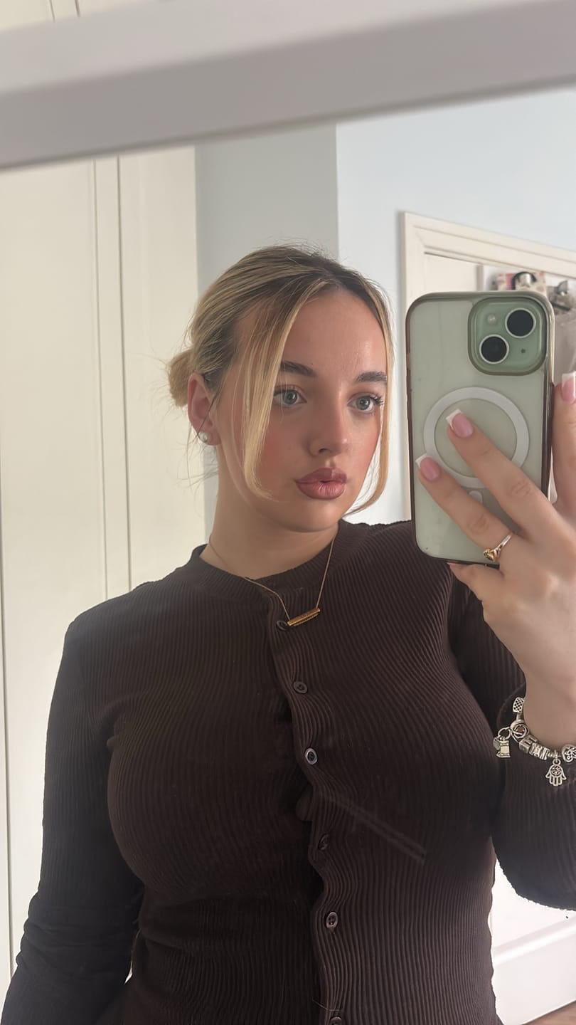 Customer photo review of 3cm Letter Bar Necklace in Gold Horizontal