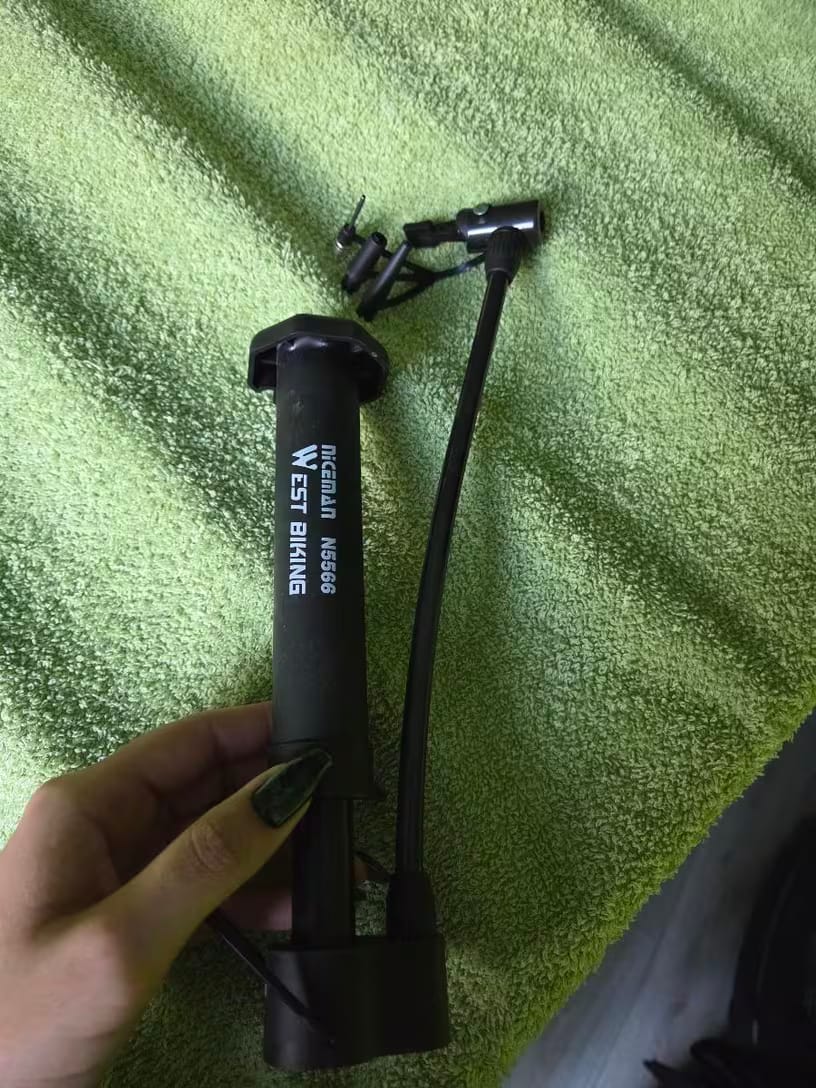 Customer photo review of 80 PSI Manual Floor Bike Pump & Inflator