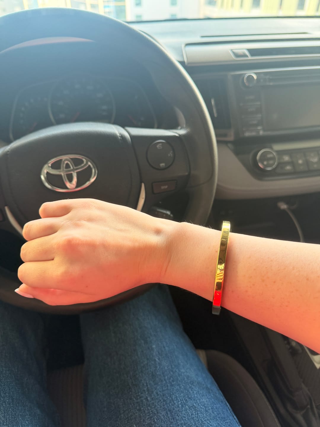 Customer photo review of Hair-tie Hider Cuff Bracelet