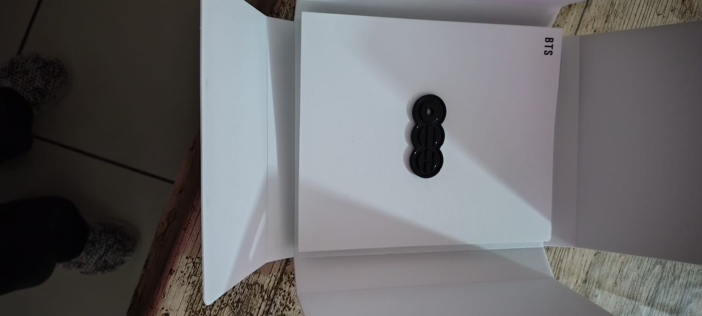 Customer photo review of BTS - ARIRANG 5TH ALBUM STANDARD RANDOM